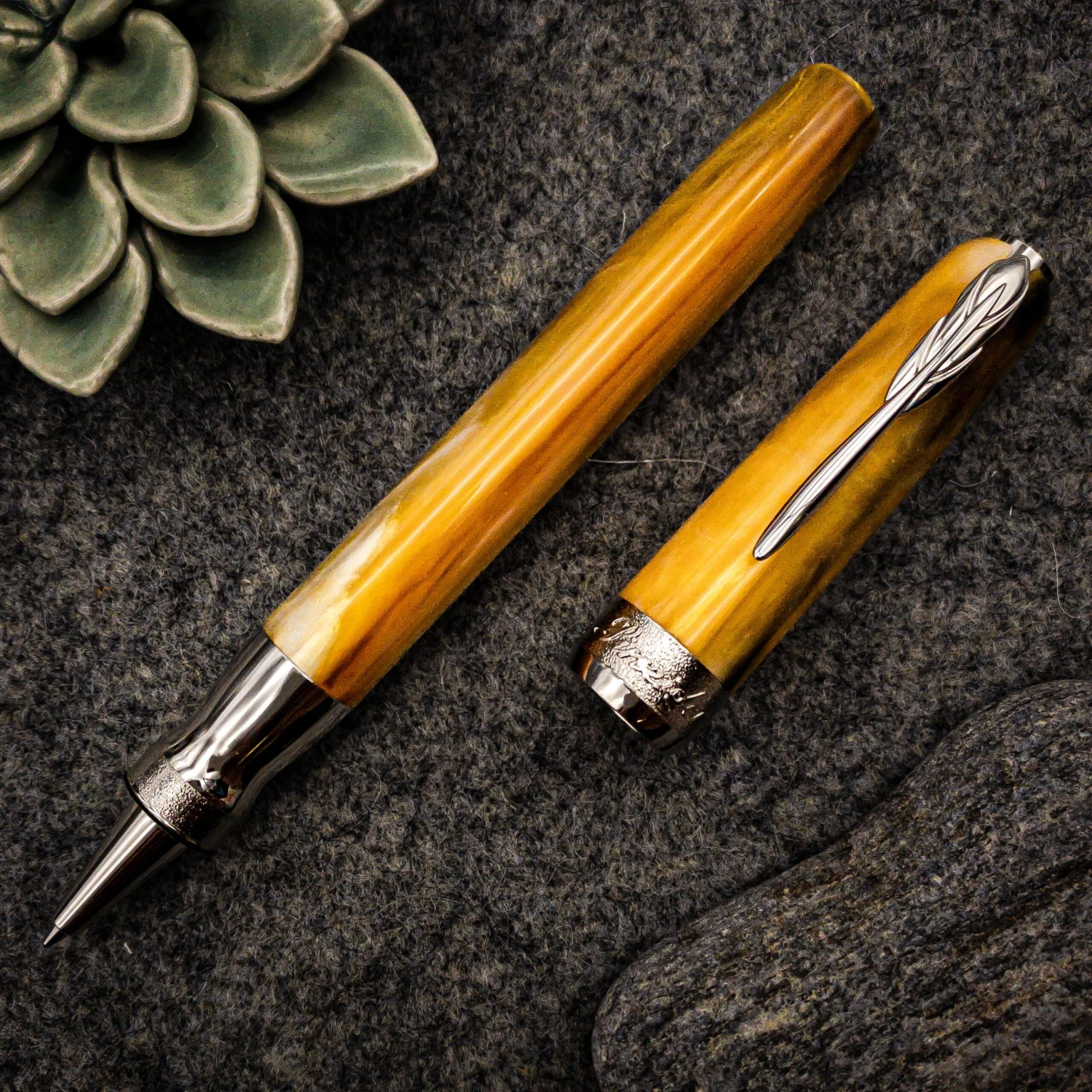 Pineider La Grande Bellezza Gemstone Rollerball Pen, Tigers Yellow 3 Pineider La Grande Bellezza Gemstone Rollerball Pen, Tigers Yellow - Image 3