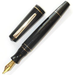 Maiora Impronte, Mirror Black, Oversized Fountain Pen, Fine Nib