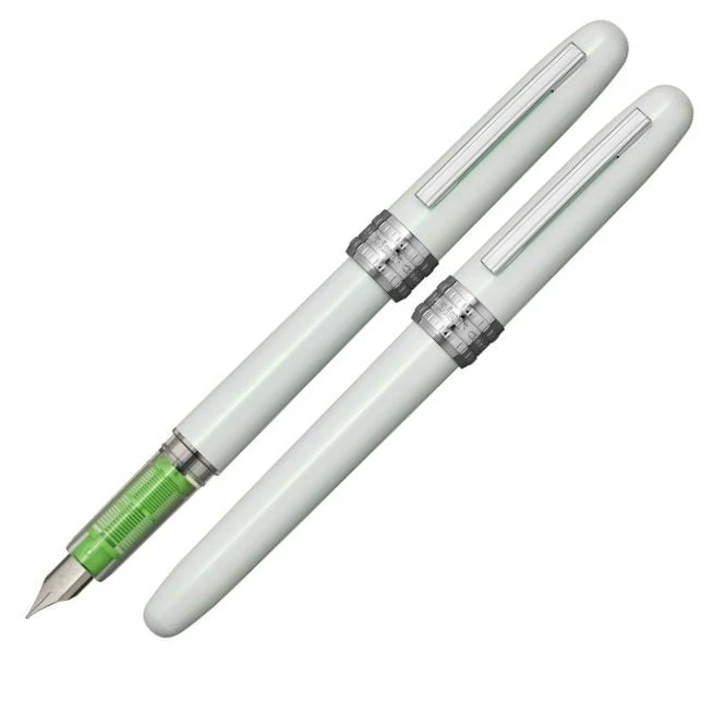 Platinum Plaisir Aura 2022 Fountain Pen, Healing Green 1 Platinum Plaisir Aura 2022 Fountain Pen, Healing Green